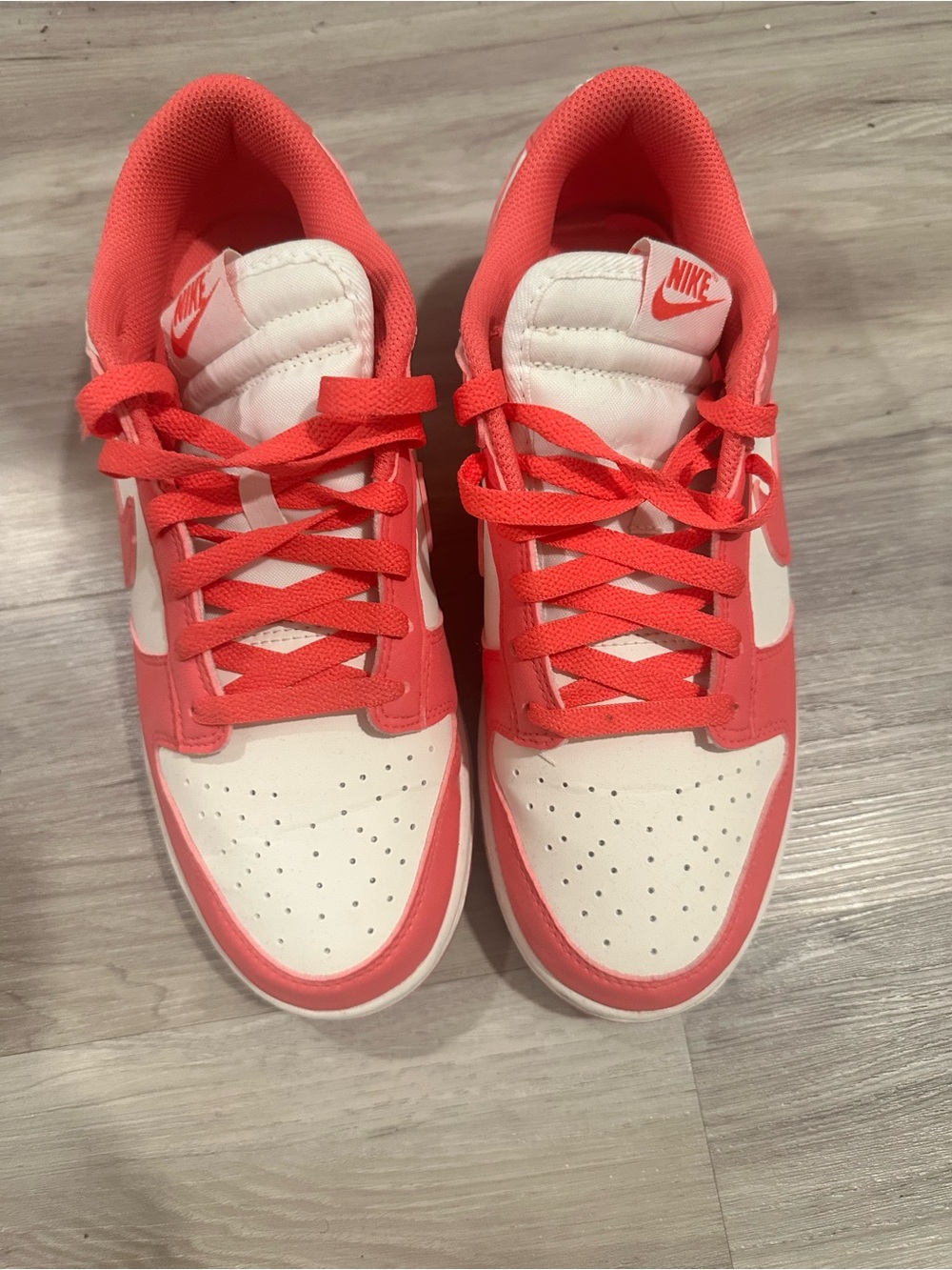 Nike Low-Top Sneakers in Pink & White